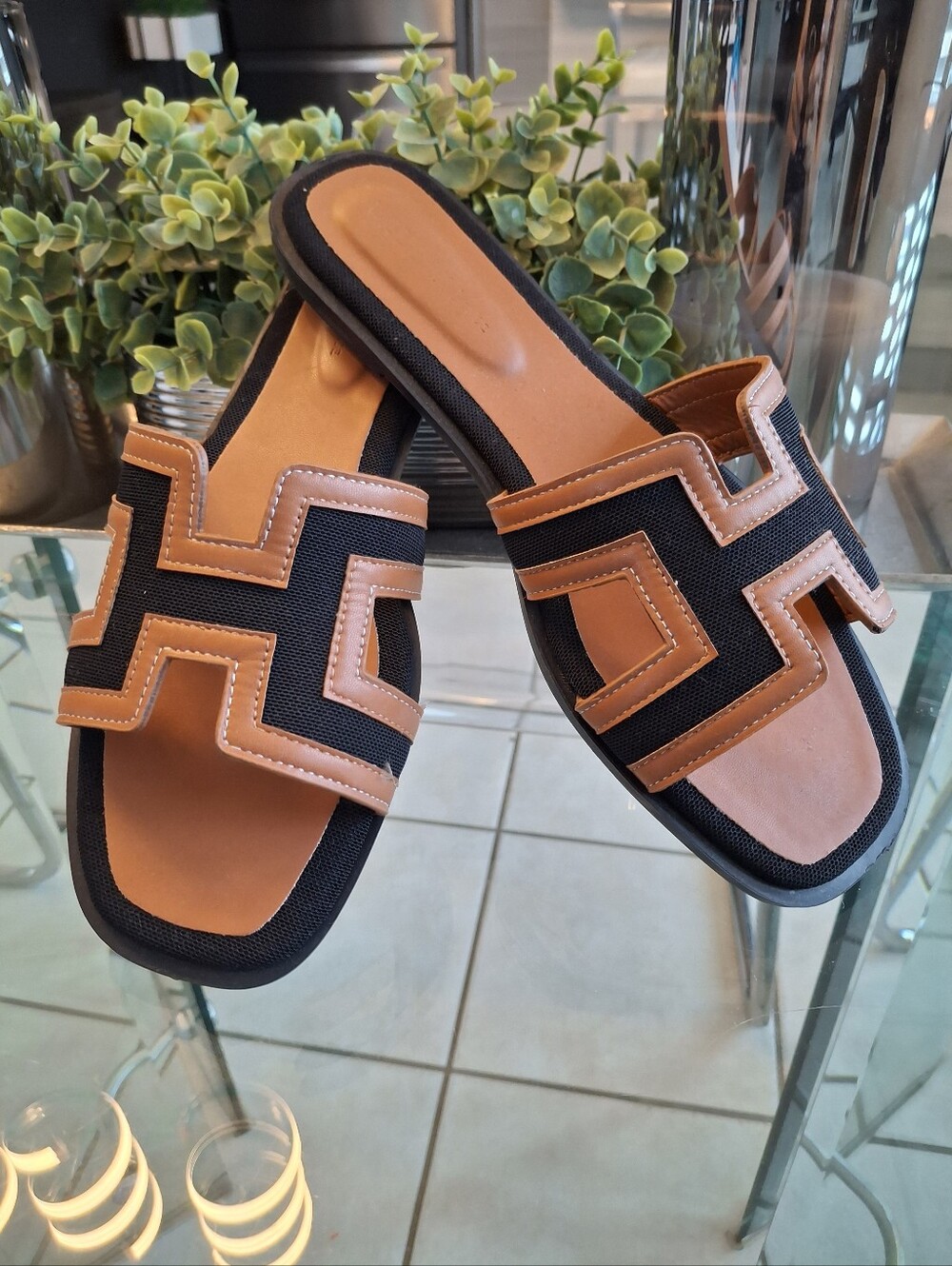 Black & Tan Slide Sandals - Fashion Casual Slip-On